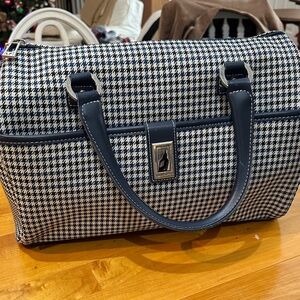 London Fog blue and black Houndstooth weekend Satchel